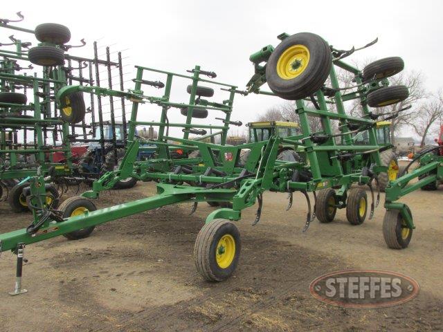 2012 John Deere 2410_0.JPG